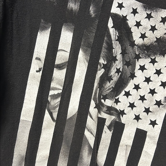 Flag chick - Picture 2 of 6